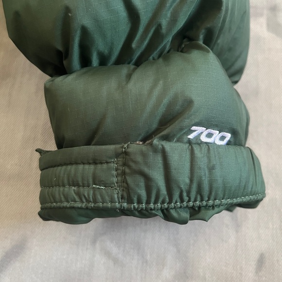 The North Face Women’s 1996 Retro Nuptse Jacket - Pine Needle Green - Picture 16 of 16